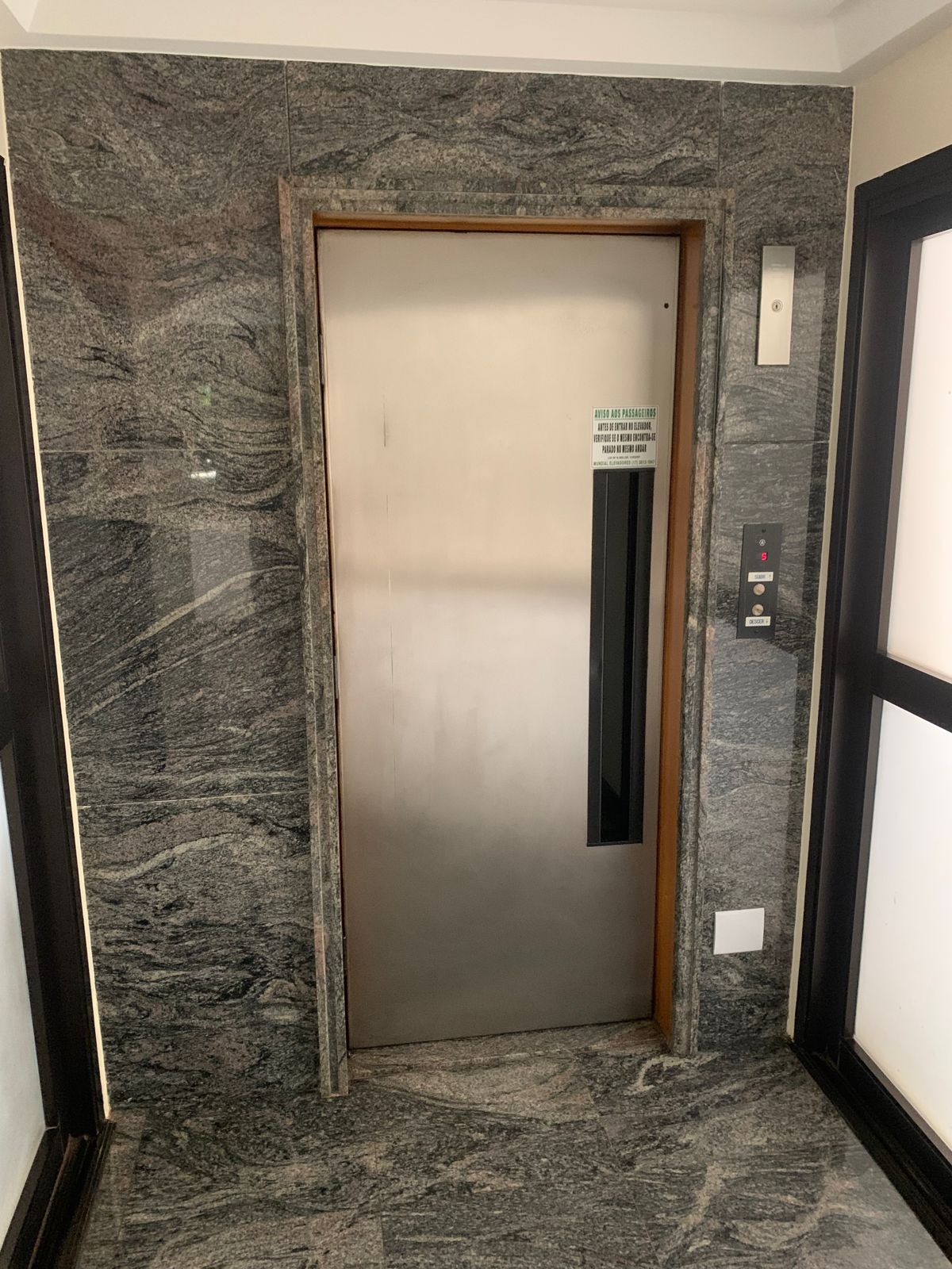 Apartamento com 3 quartos à venda, 216m² — foto 37 de 40