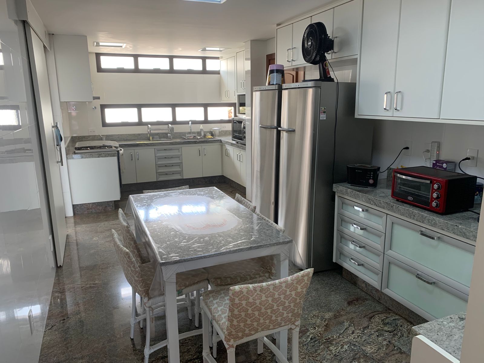 Apartamento com 3 quartos à venda, 216m² — foto 10 de 40