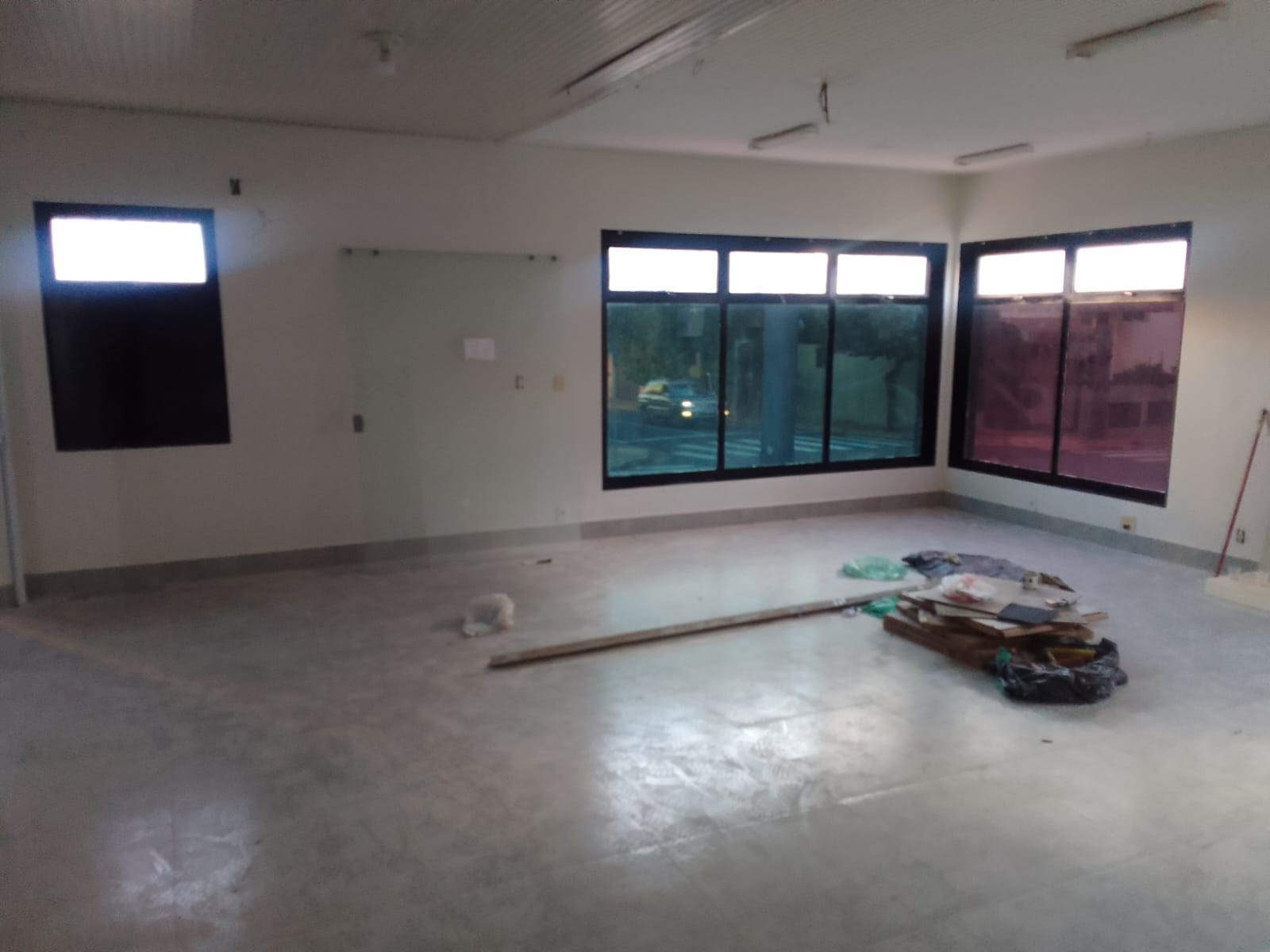 Imóvel Comercial com 2 quartos para aluguel, 100m² — foto 6 de 11