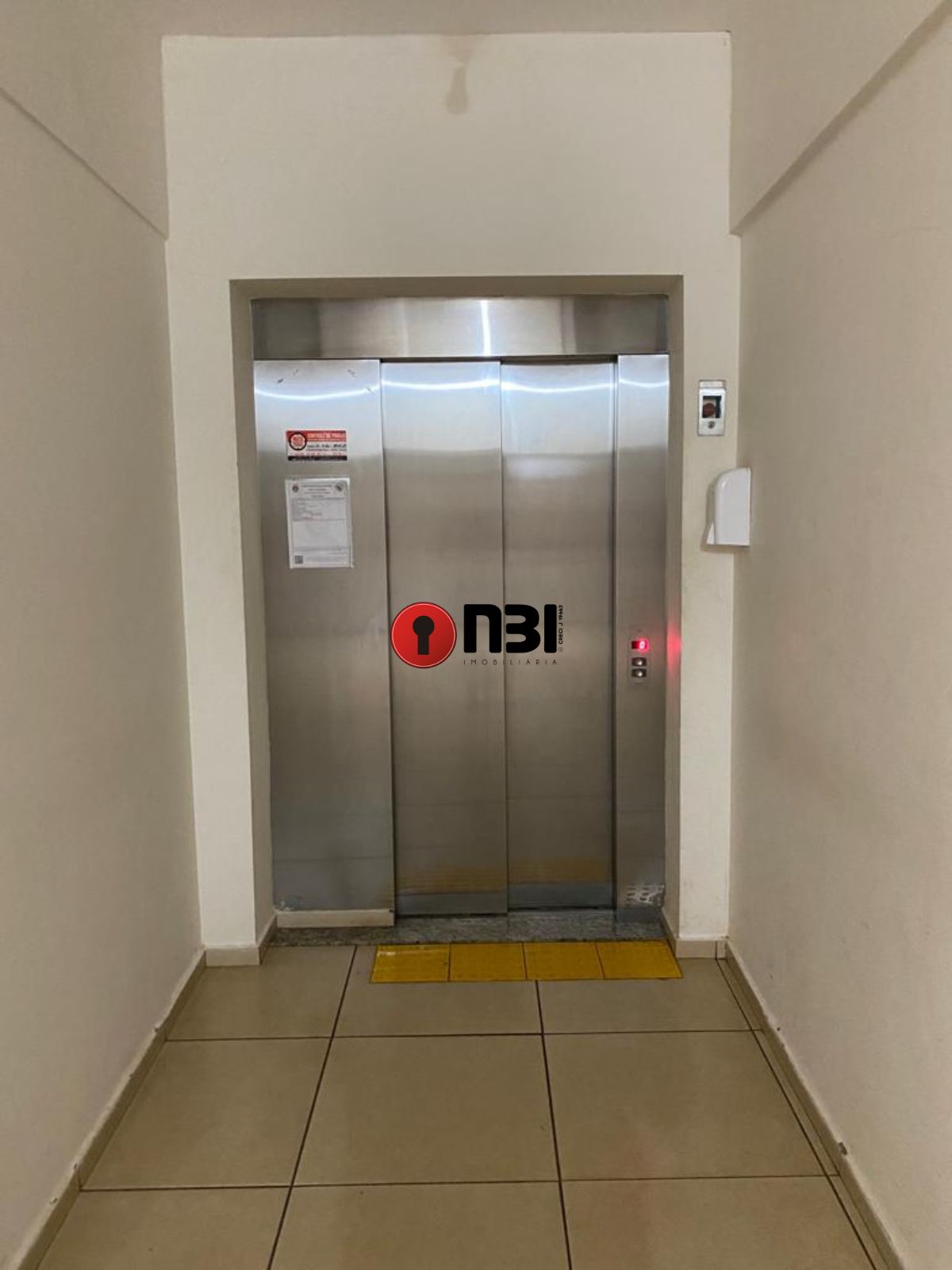 Apartamento com 2 quartos à venda, 70m² — foto 14 de 17