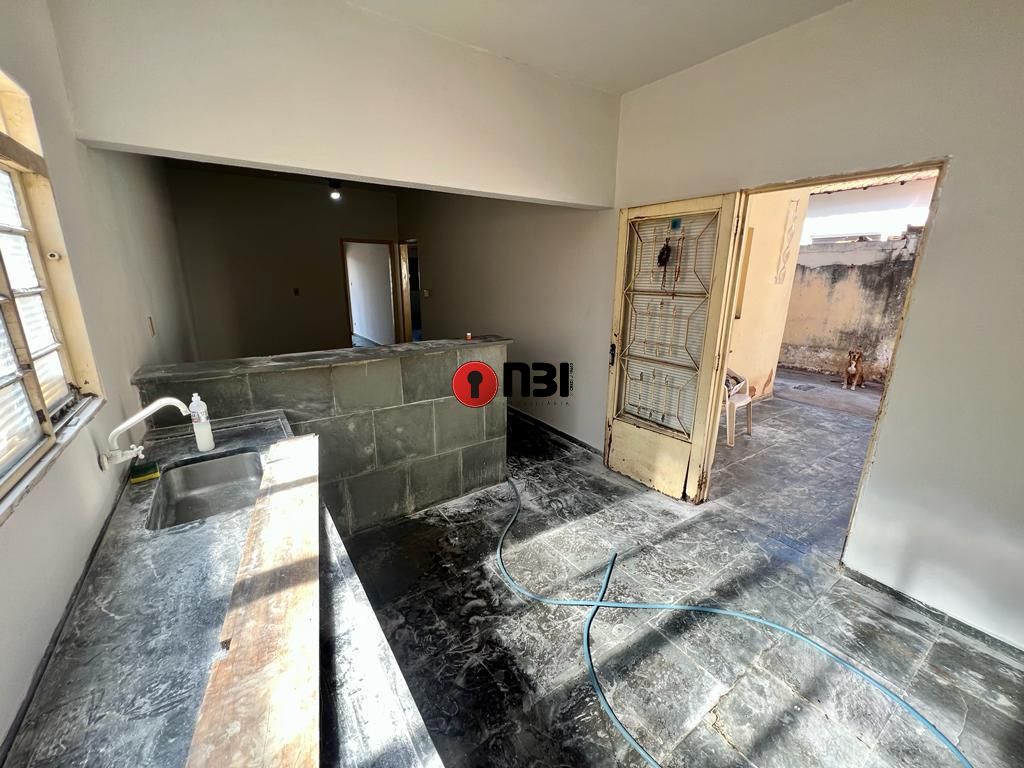 Casa com 2 quartos para aluguel, 300m² — foto 5 de 16