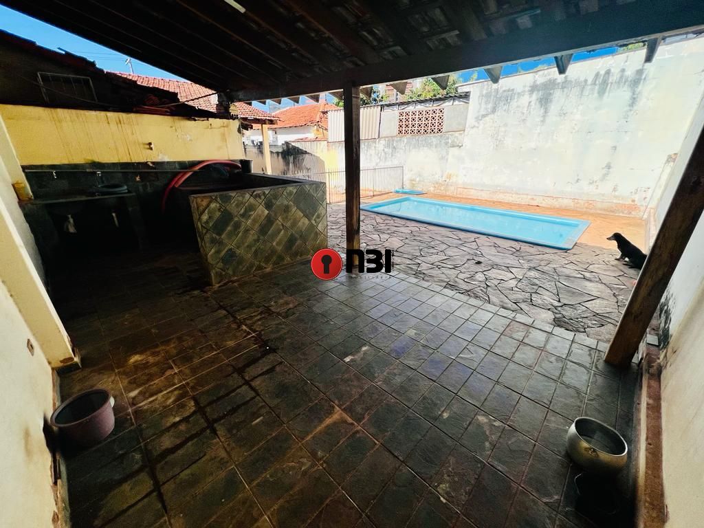 Casa com 2 quartos para aluguel, 300m² — foto 7 de 16
