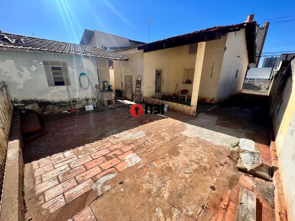 Casa com 2 quartos para aluguel, 300m² — foto 8 de 16