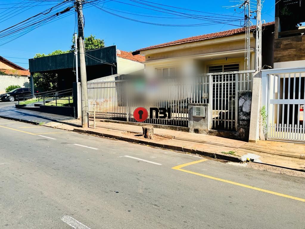 Casa com 2 quartos para aluguel, 300m² — foto 1 de 16