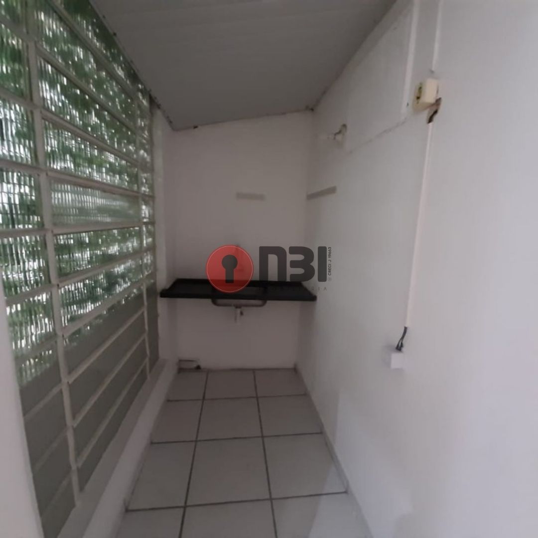 Galpão / Depósito / Armazém  à venda, 224m² — foto 5 de 18