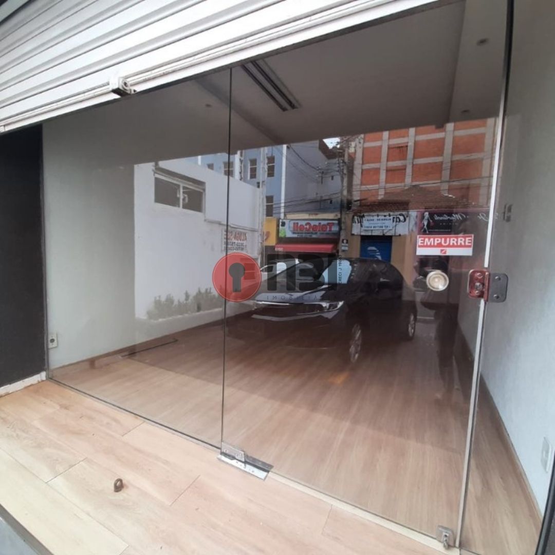 Galpão / Depósito / Armazém  à venda, 224m² — foto 2 de 18