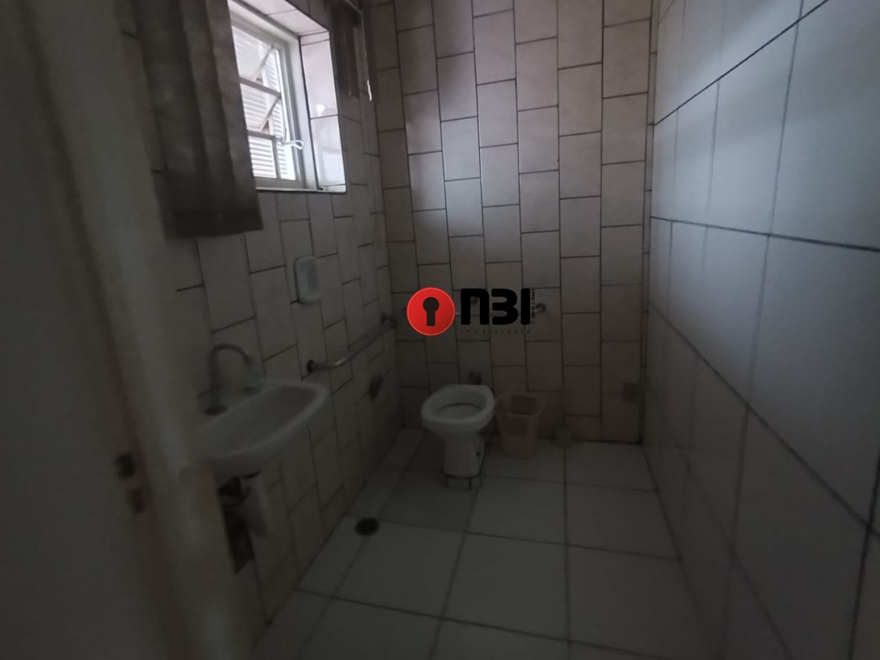 Imóvel Comercial com 5 quartos para aluguel, 250m² — foto 7 de 16