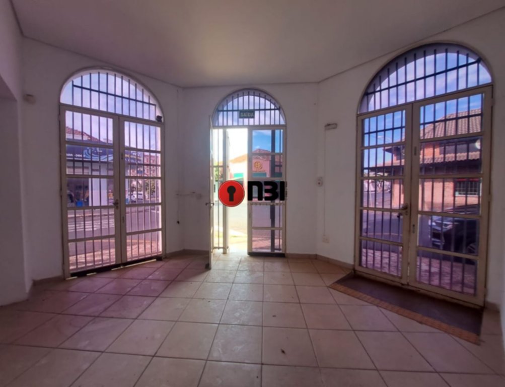 Casa com 2 quartos para aluguel, 110m² — foto 2 de 8