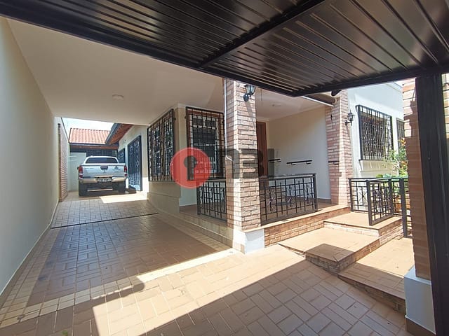 Casa com 3 quartos à venda, 250m² — foto 12 de 23