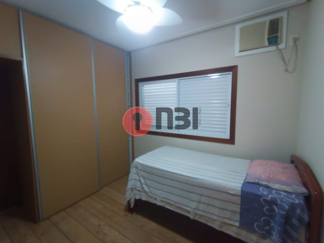 Casa com 3 quartos à venda, 250m² — foto 16 de 23