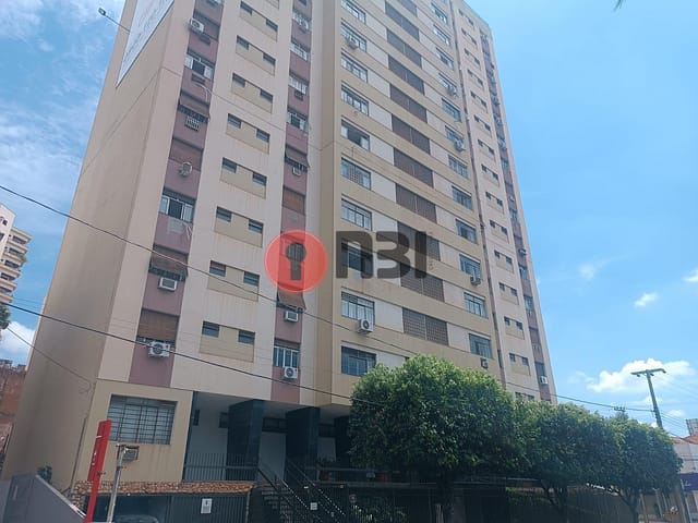 Apartamento com 3 quartos à venda, 150m² — foto 1 de 28