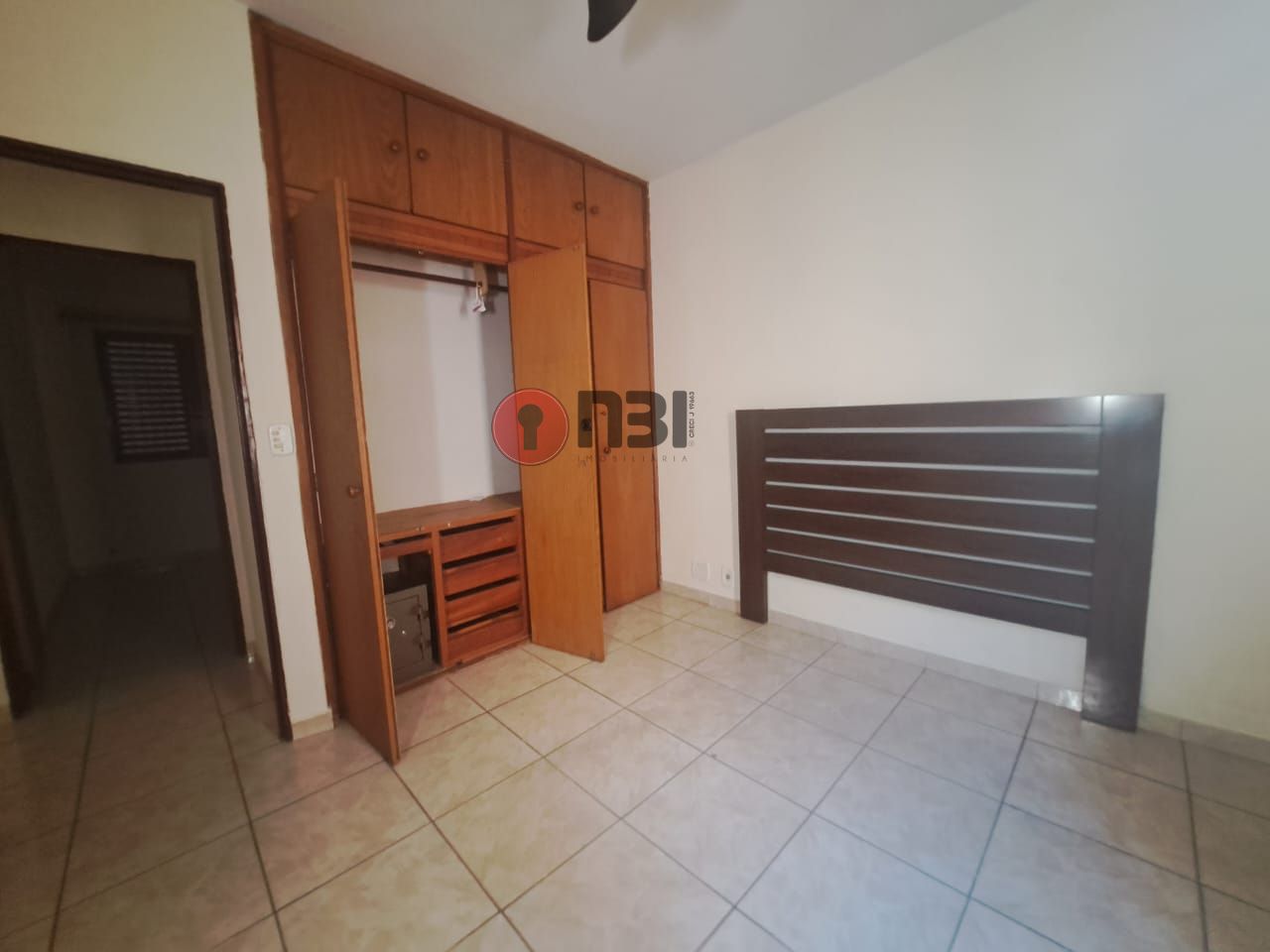 Apartamento com 2 quartos à venda, 60m² — foto 2 de 11