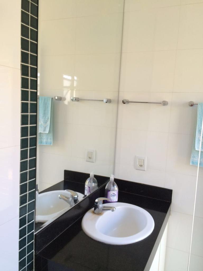 Casa de Condomínio com 3 quartos à venda, 250m² — foto 8 de 27
