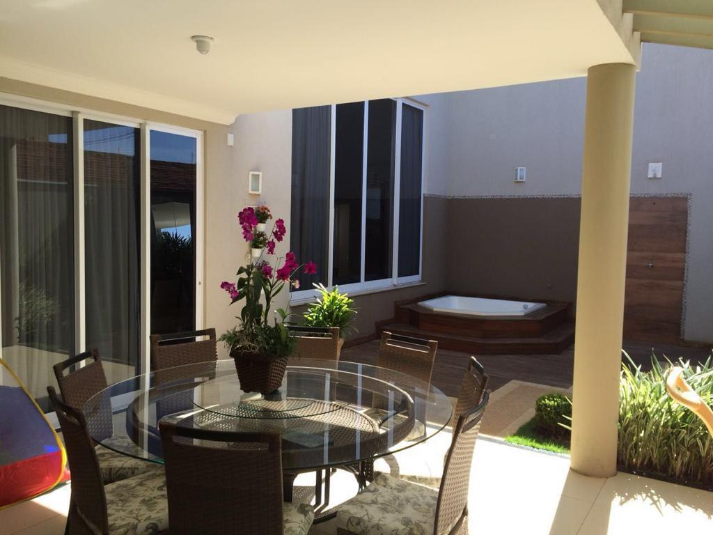 Casa de Condomínio com 3 quartos à venda, 250m² — foto 12 de 27