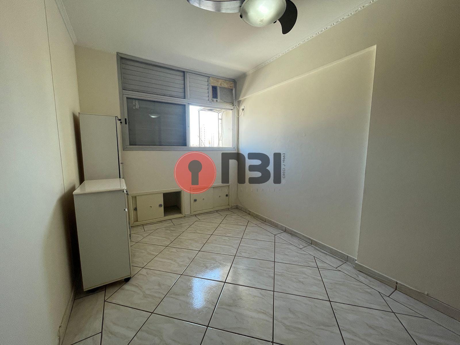 Apartamento com 1 quarto à venda, 50m² — foto 1 de 10